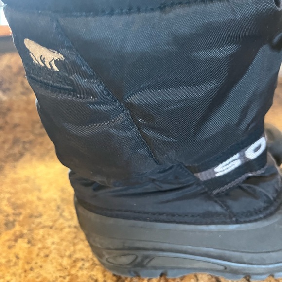 SOREL Youth Size  13 Flurry Winter Snow Boots Black Kids - Picture 3 of 4